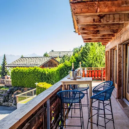 Aurore By Interhome Нанда