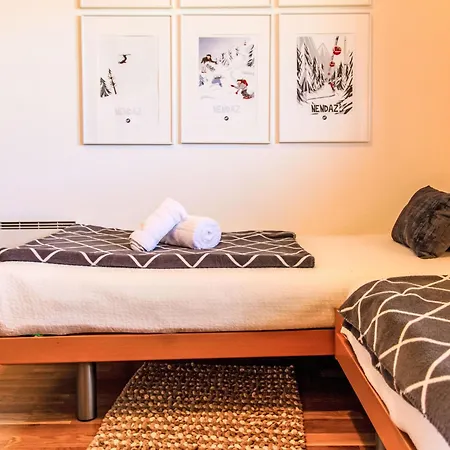 Aurore By Interhome Нанда